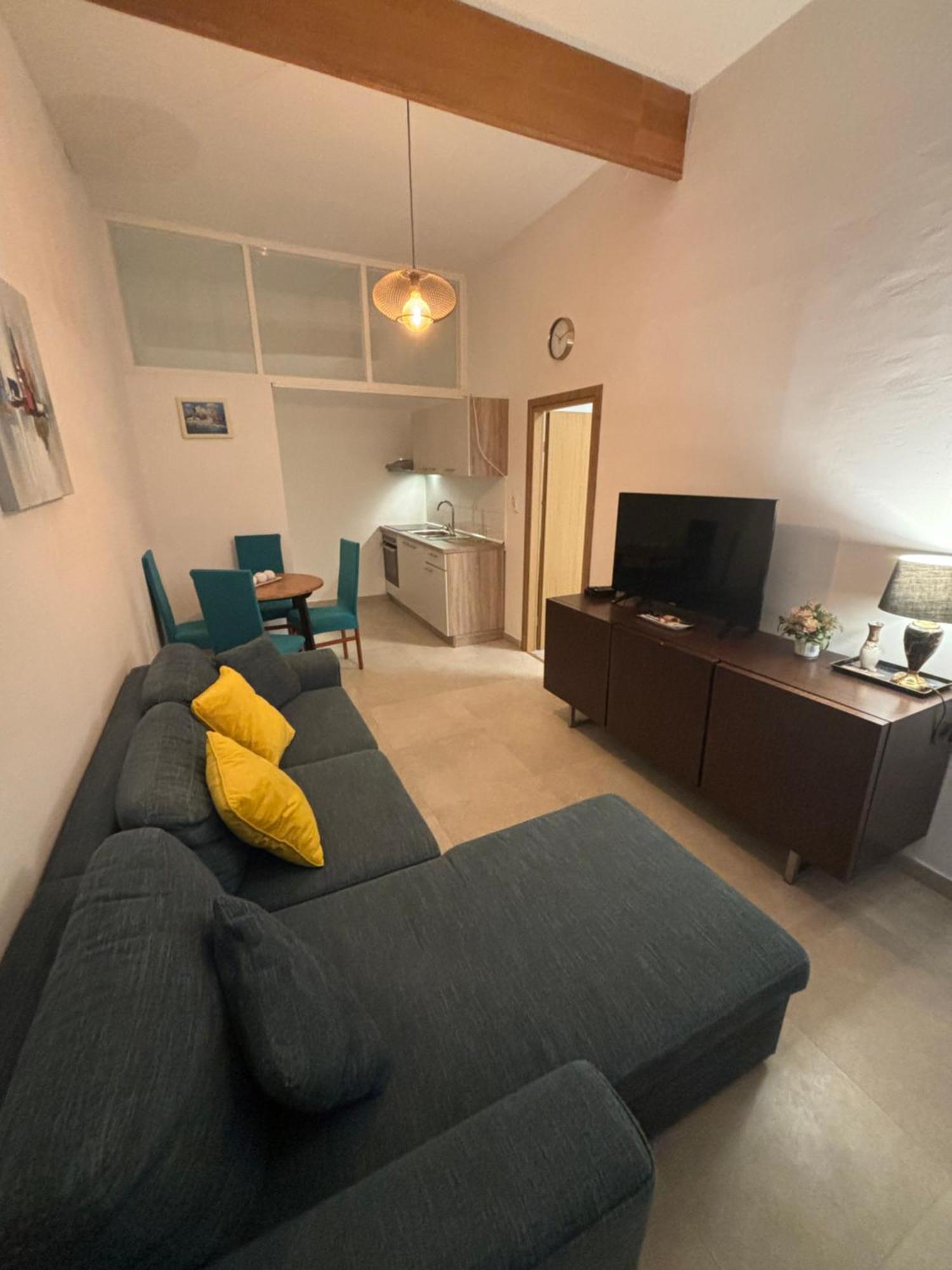Apartment Kairos Trogir Extérieur photo